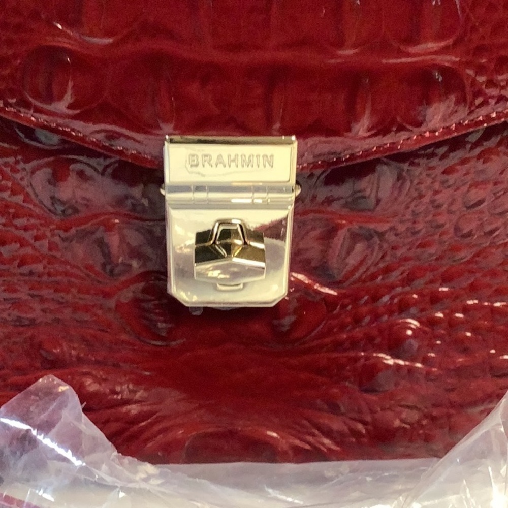 Brahmin red genuine leather crossbody purse for every occasion - Picture 2 of 3